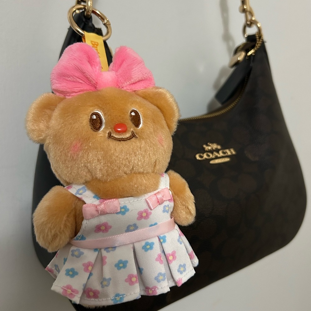 Butterbear Versatile Wardrobe Series Pendant - Wonderful Vacay